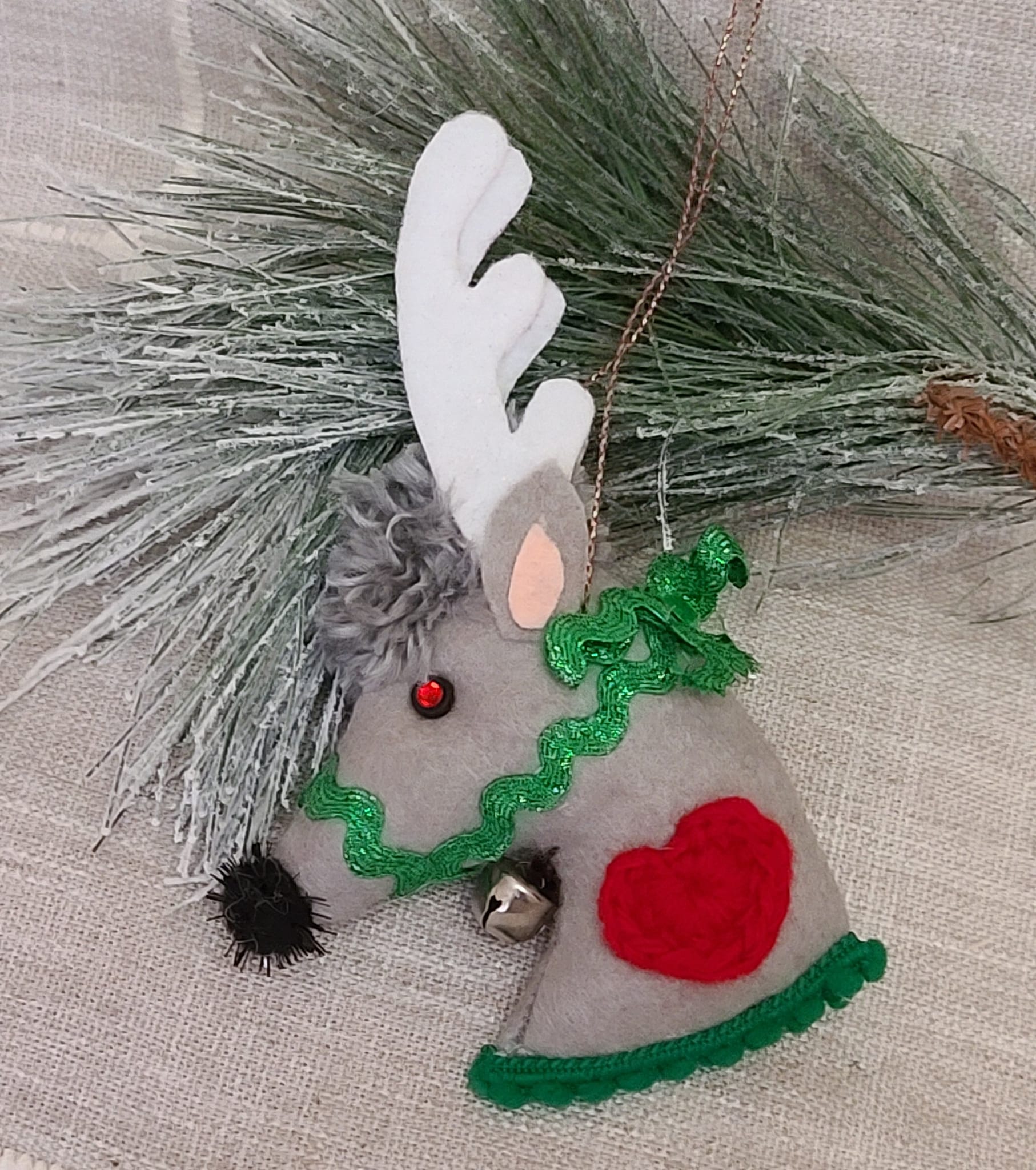 Felt reindeer christmas ornament - Light gray - Click Image to Close